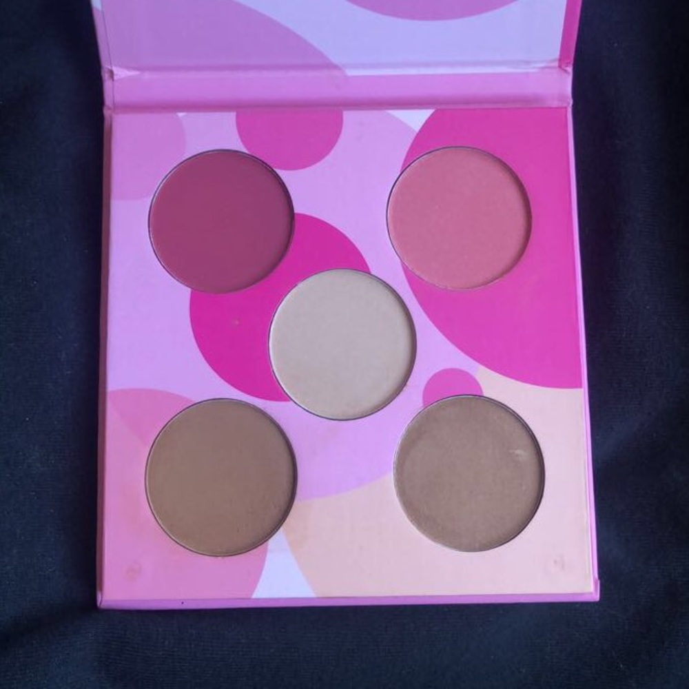 Blush and Bronzer Palette